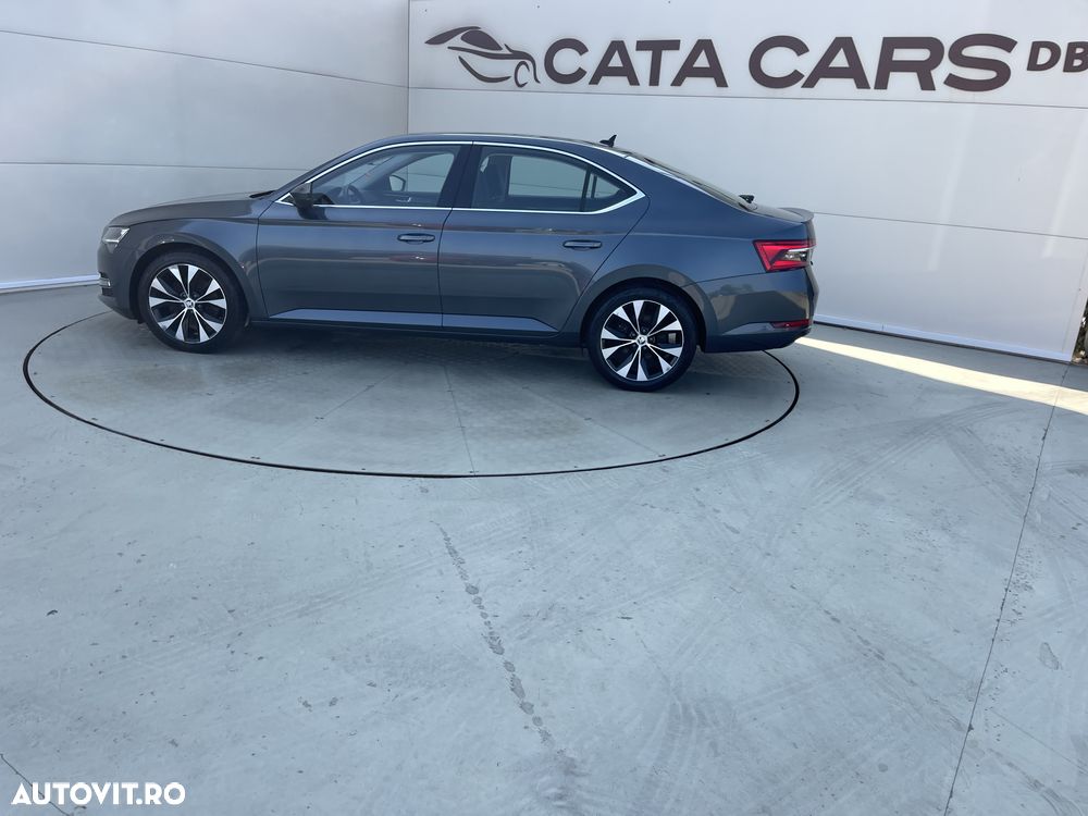 Skoda Superb 2.0 TDI DSG Selection - 7