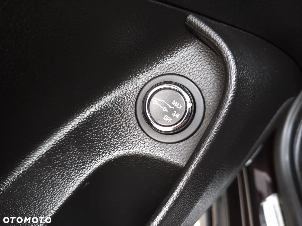 Opel Insignia 2.0 CDTI 4x4 Automatik Sport - 34