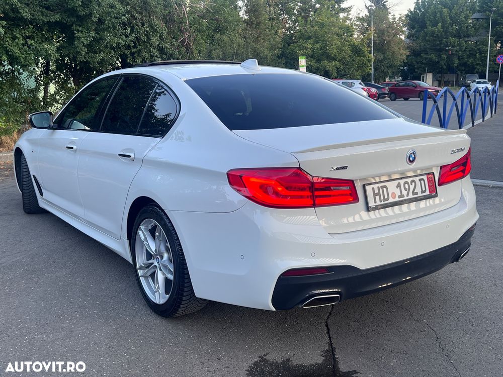 BMW Seria 5 530d xDrive - 7