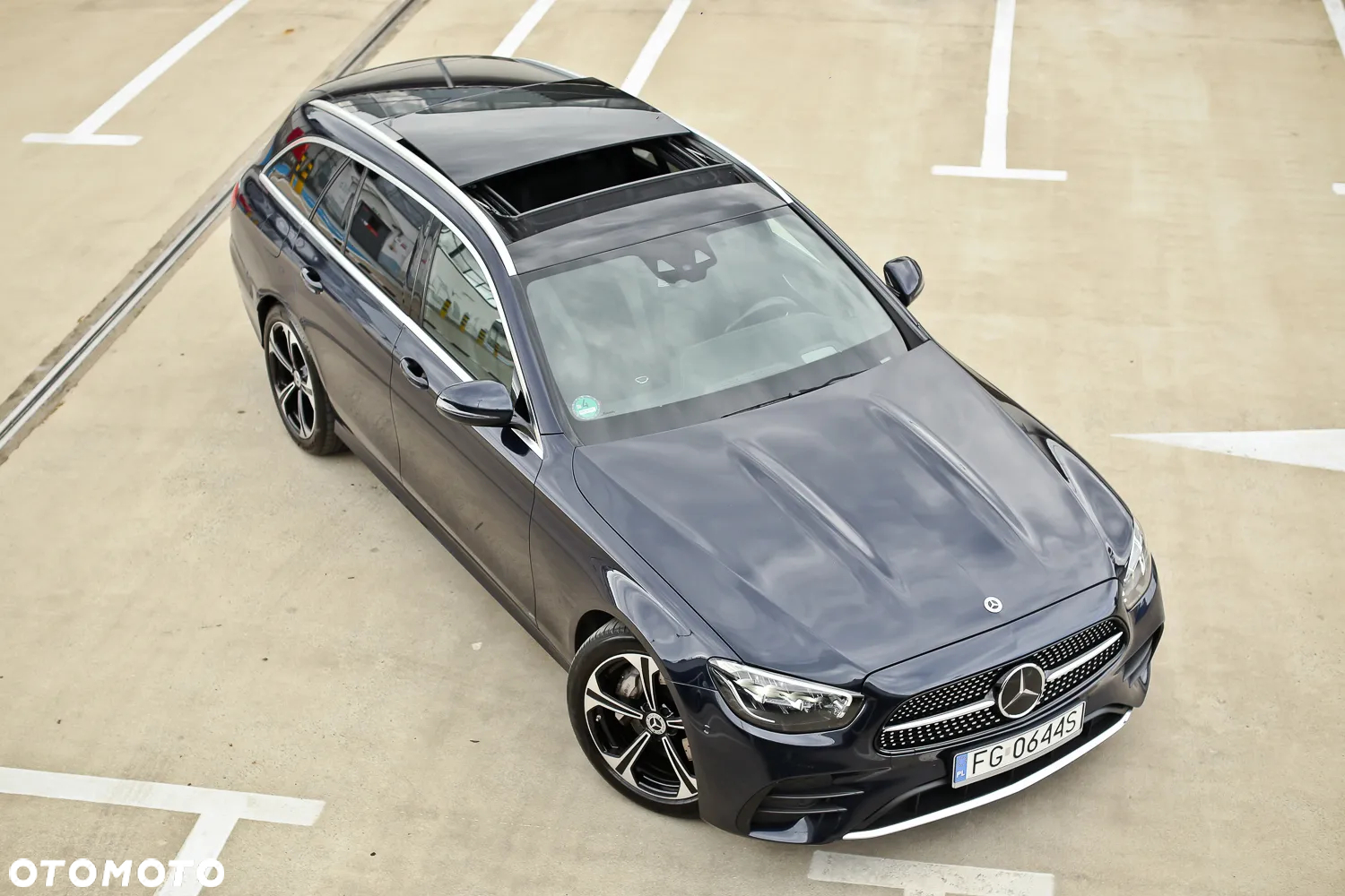 Mercedes-Benz Klasa E 300 de T 9G-TRONIC AMG Line - 2