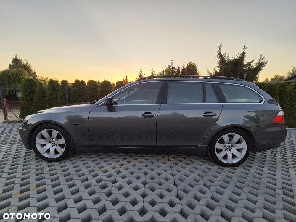 BMW Seria 5 545i - 10