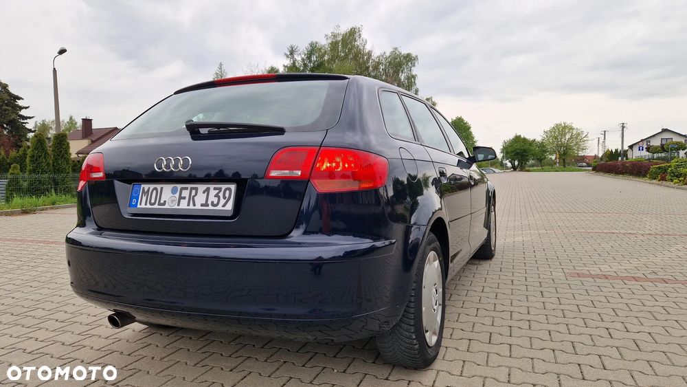 Audi A3 Sportback 1.6 Attraction - 31