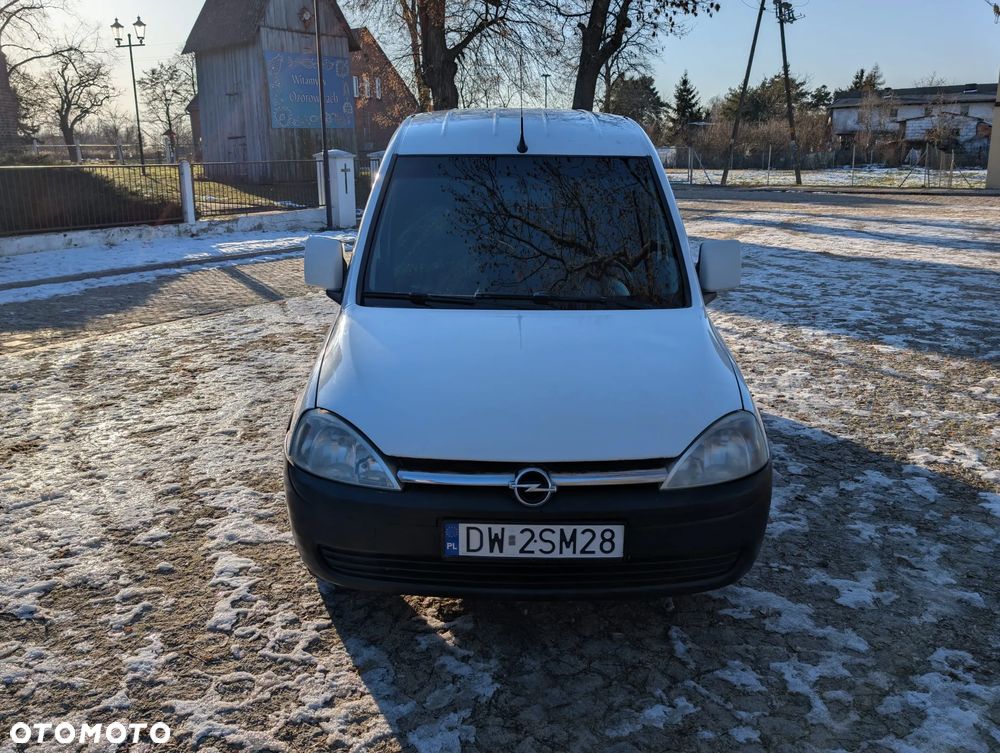 Opel Combo C - 2