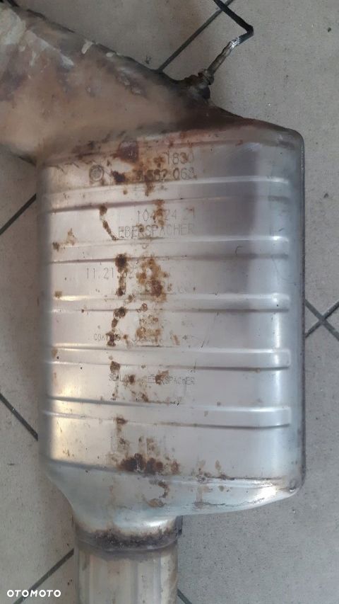 BMW G30 G31 wydech tłumik 8582068 - 3