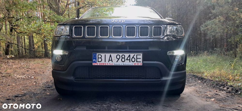 Jeep Compass - 24