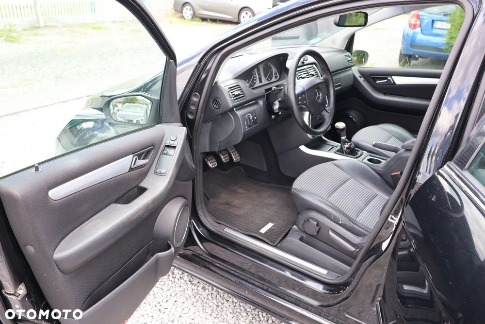 Mercedes-Benz Klasa B 200 CDI - 8