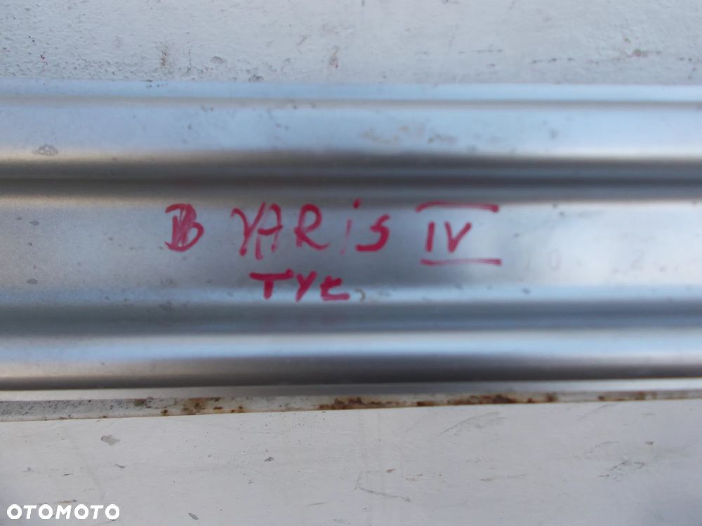 TOYOTA YARIS IV BELKA WZMOCNIENIE TYŁ TYLNE - 2