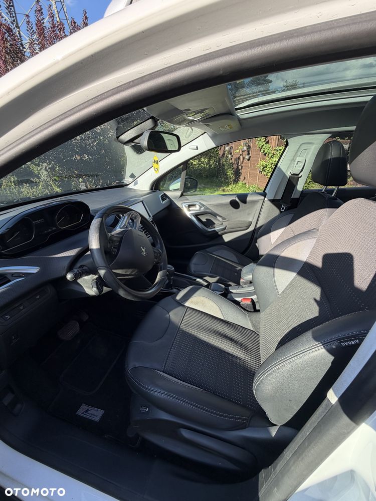 Peugeot 2008 - 5