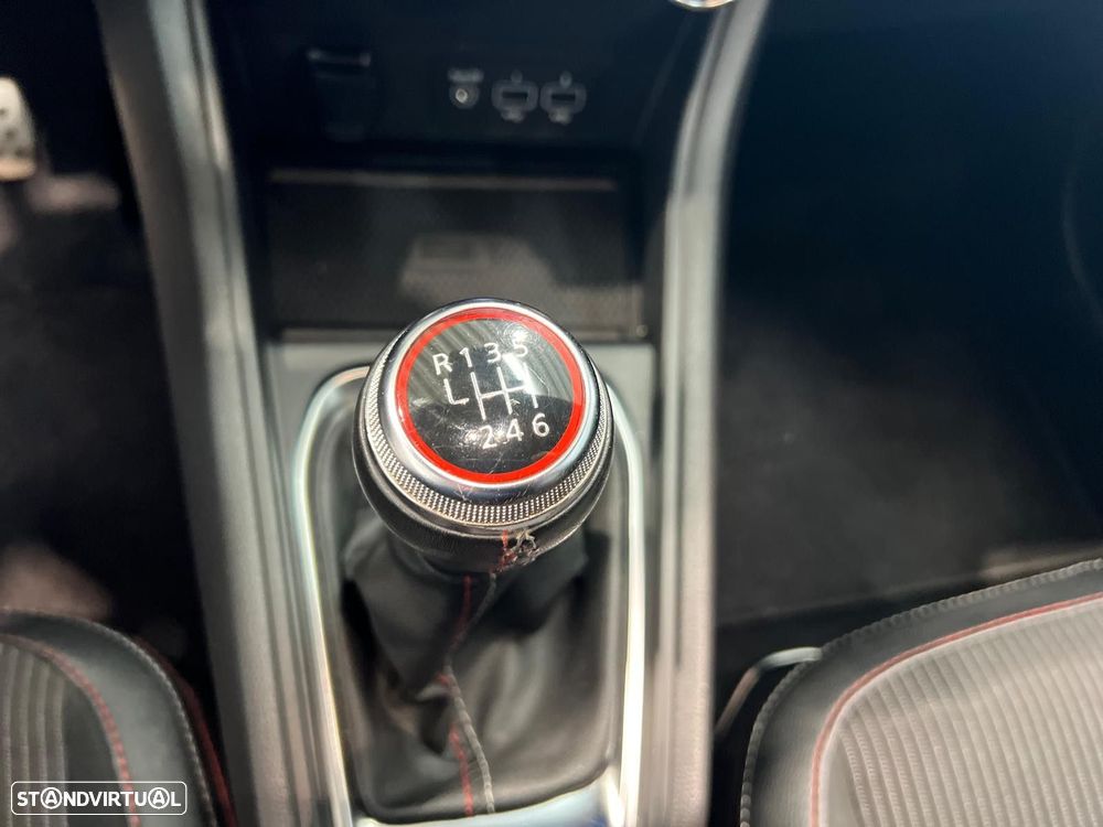 Renault Captur 1.0 TCe RS Line - 26