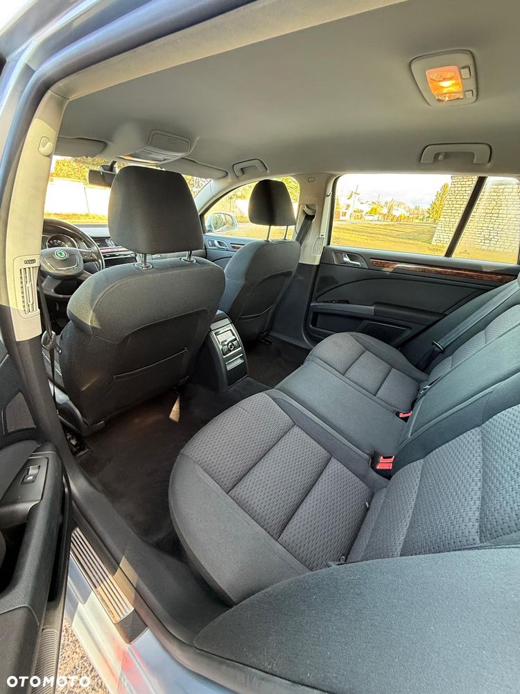 Skoda Superb 2.0 TDI Platinum - 18