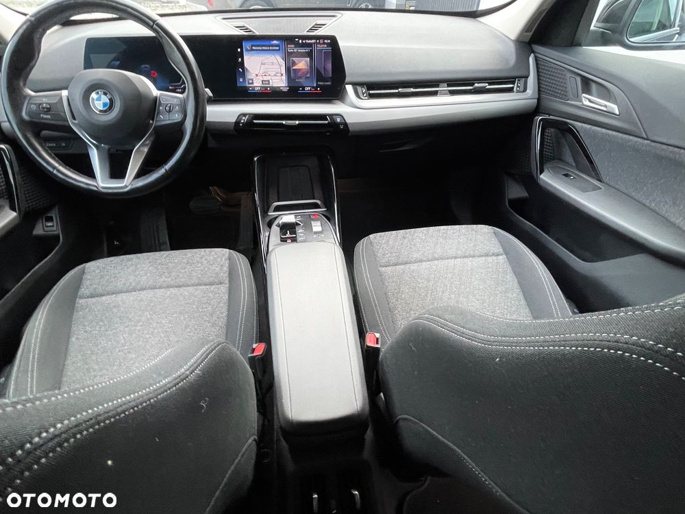 BMW X1 sDrive18i xLine - 32