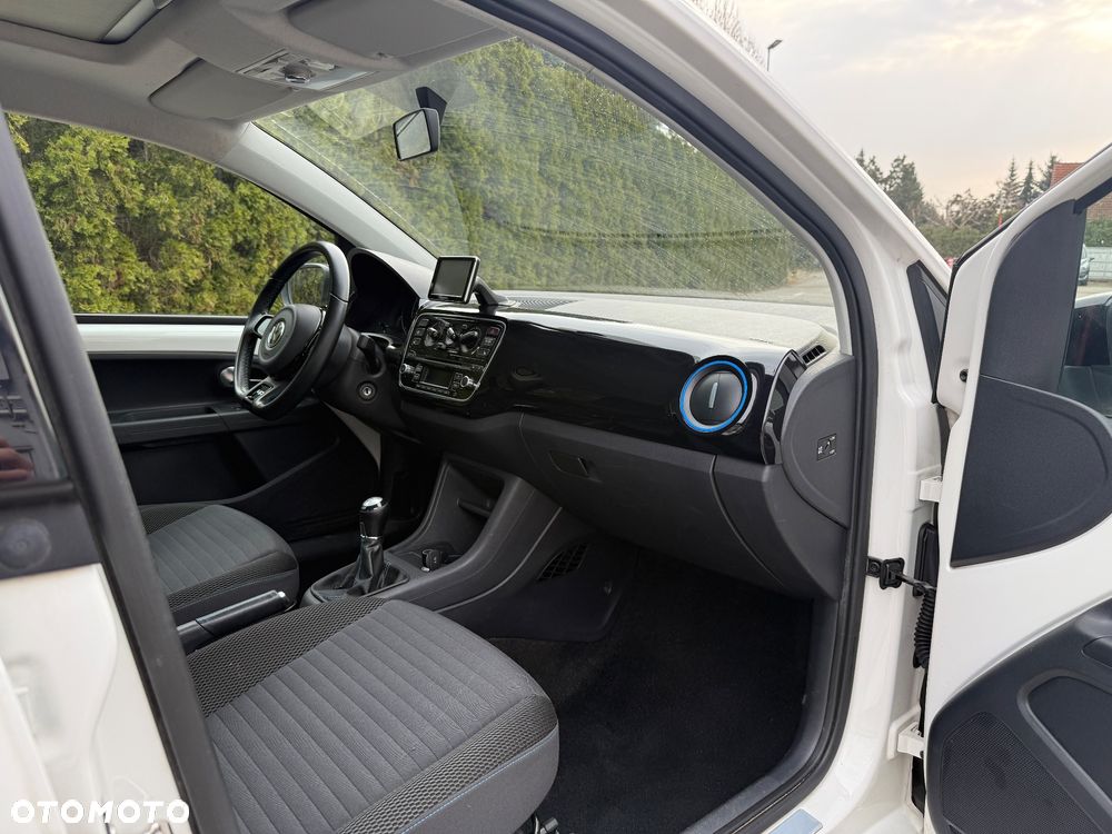 Volkswagen up! cup - 12