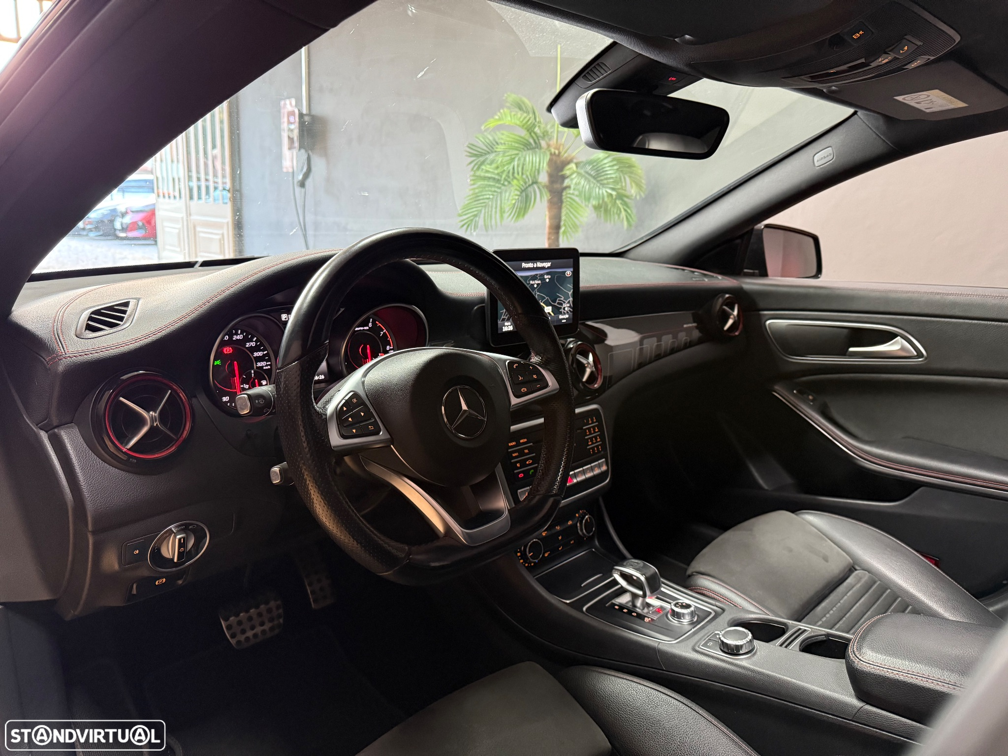 Mercedes-Benz CLA 45 AMG 4-Matic - 10