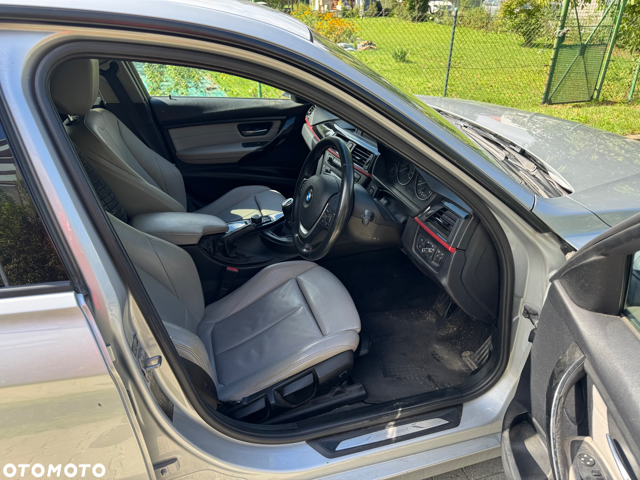 BMW Seria 3 318d Sport Line - 9
