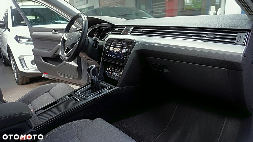 Volkswagen Passat 2.0 TDI EVO Business - 15