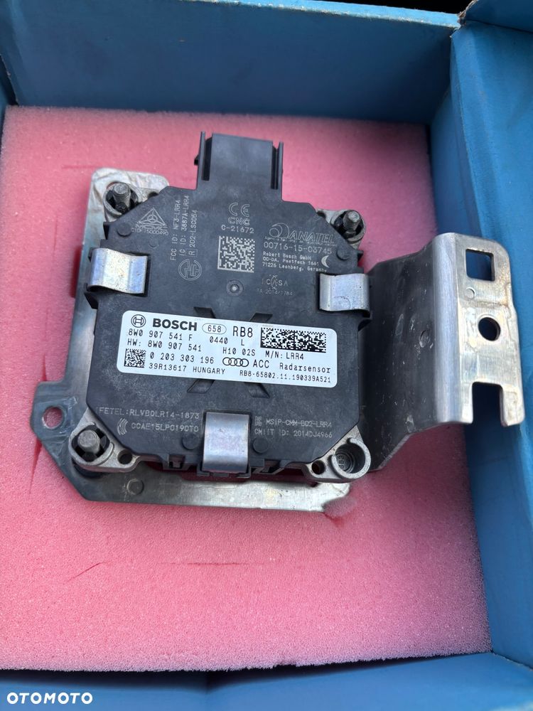 Audi A4 A5 B9 R radar czujnik ACC lewy 8W0907541J - 2