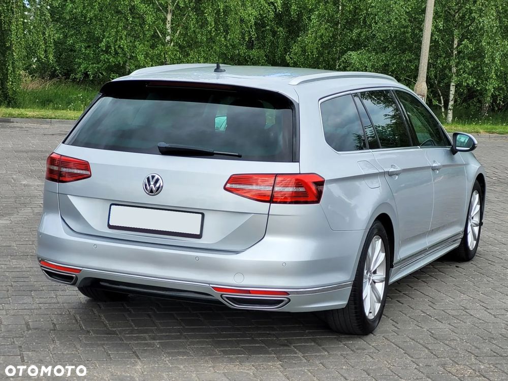 Volkswagen Passat 2.0 TDI (BlueMotion Technology) Highline - 11