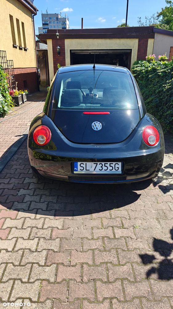 Volkswagen New Beetle - 5