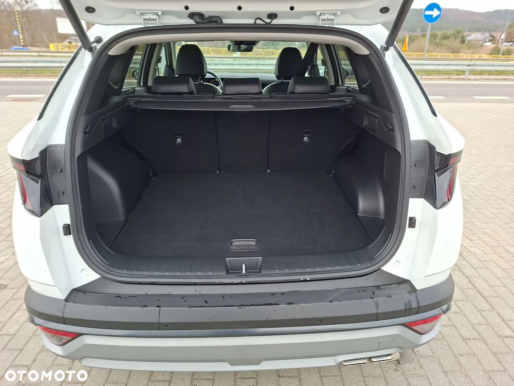 Hyundai Tucson 1.6 T-GDi HEV Executive 2WD - 10