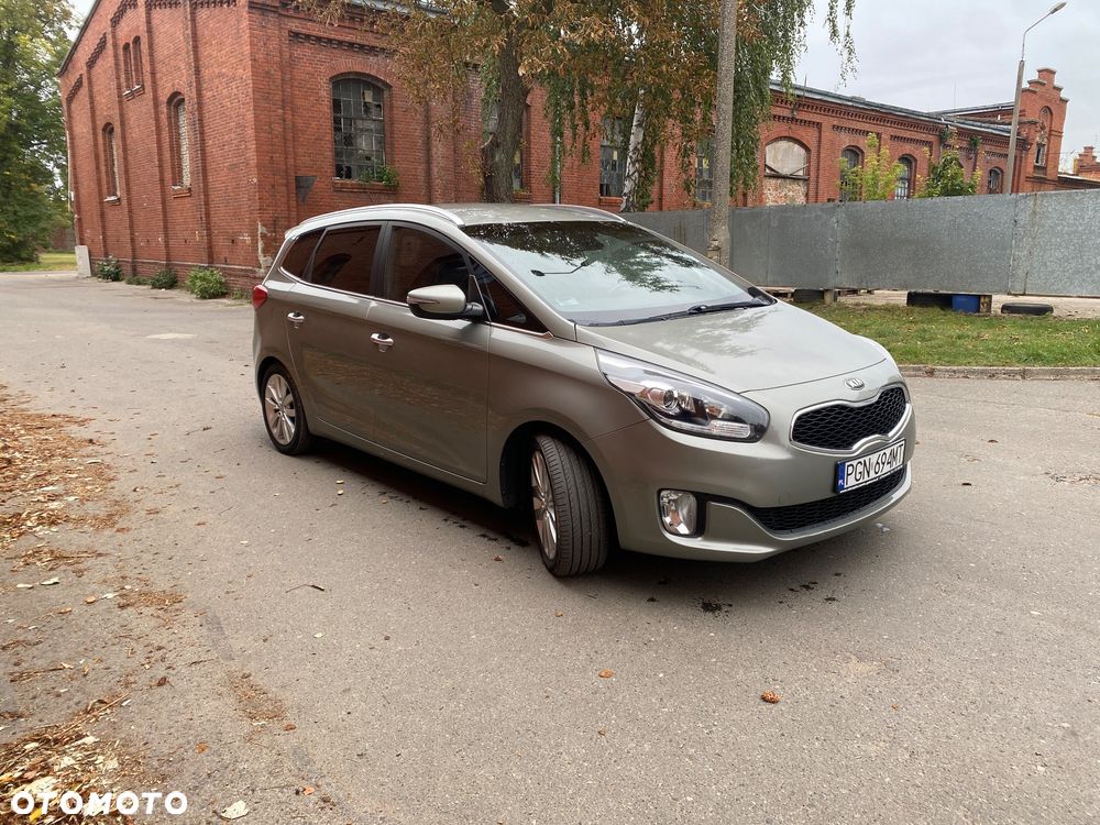 Kia Carens 1.7 CRDi M 7os EU6 - 3