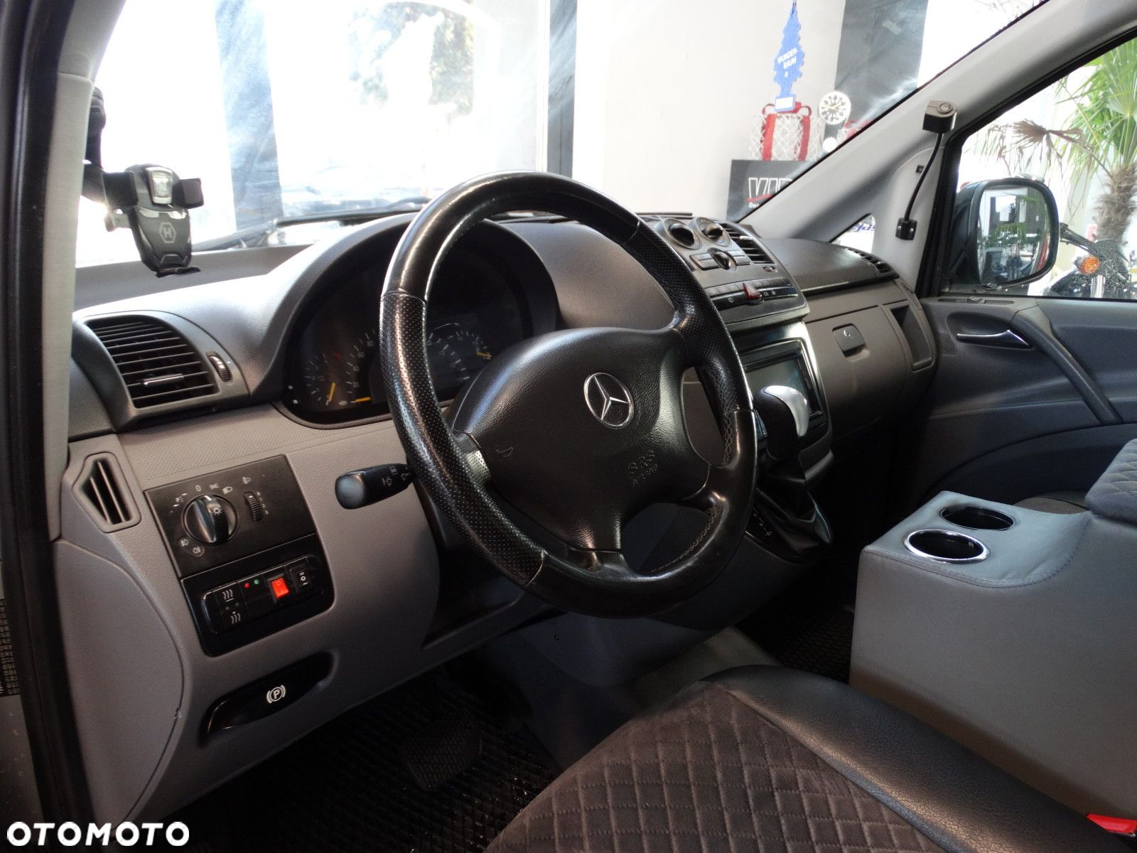 Mercedes-Benz Viano - 10