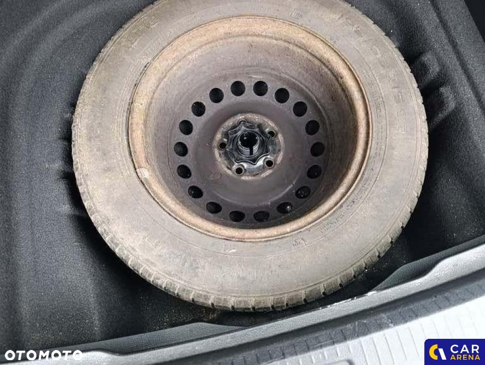 Volkswagen Golf - 17