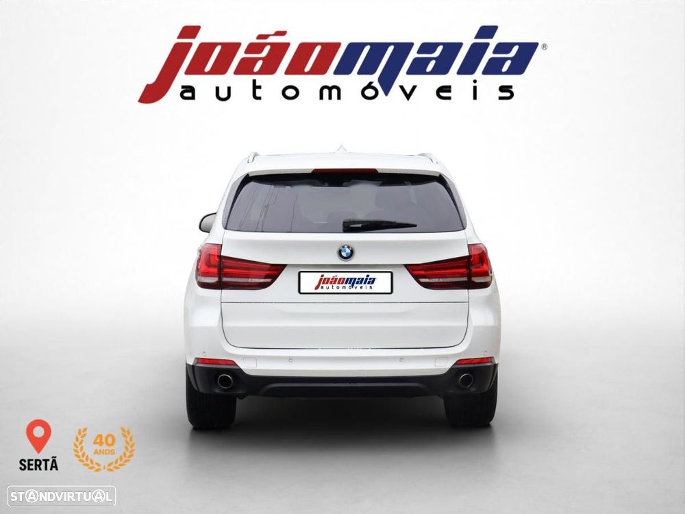 BMW X5 25 d sDrive Comfort 7L - 8