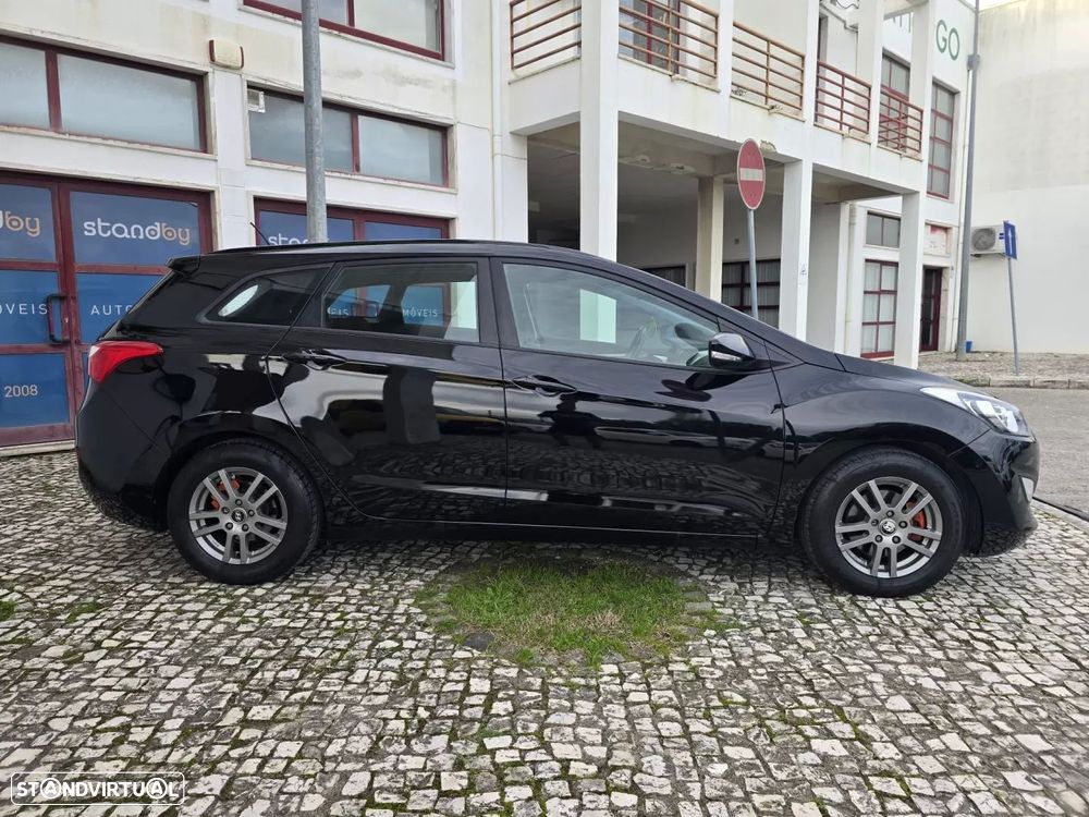 Hyundai i30 CW 1.6 CRDi Comfort - 2