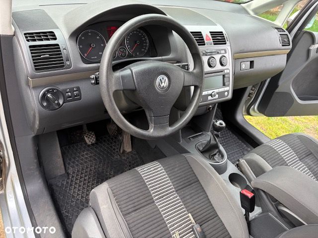 Volkswagen Touran 2.0 TDI Trendline - 8