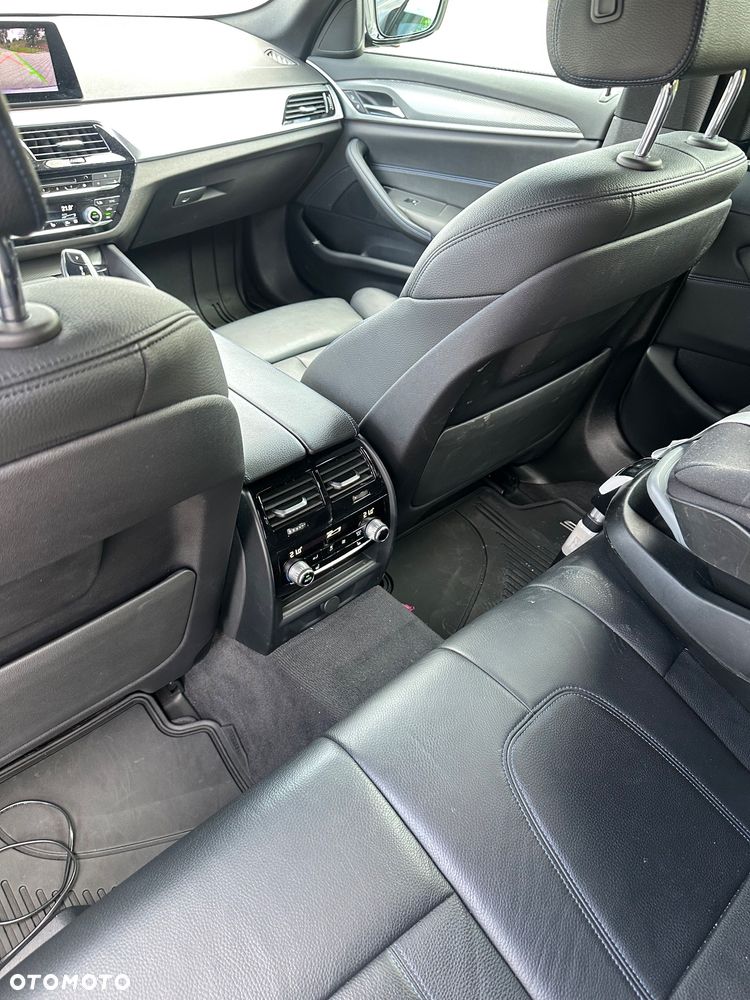 BMW Seria 5 530d xDrive M Sport sport - 36