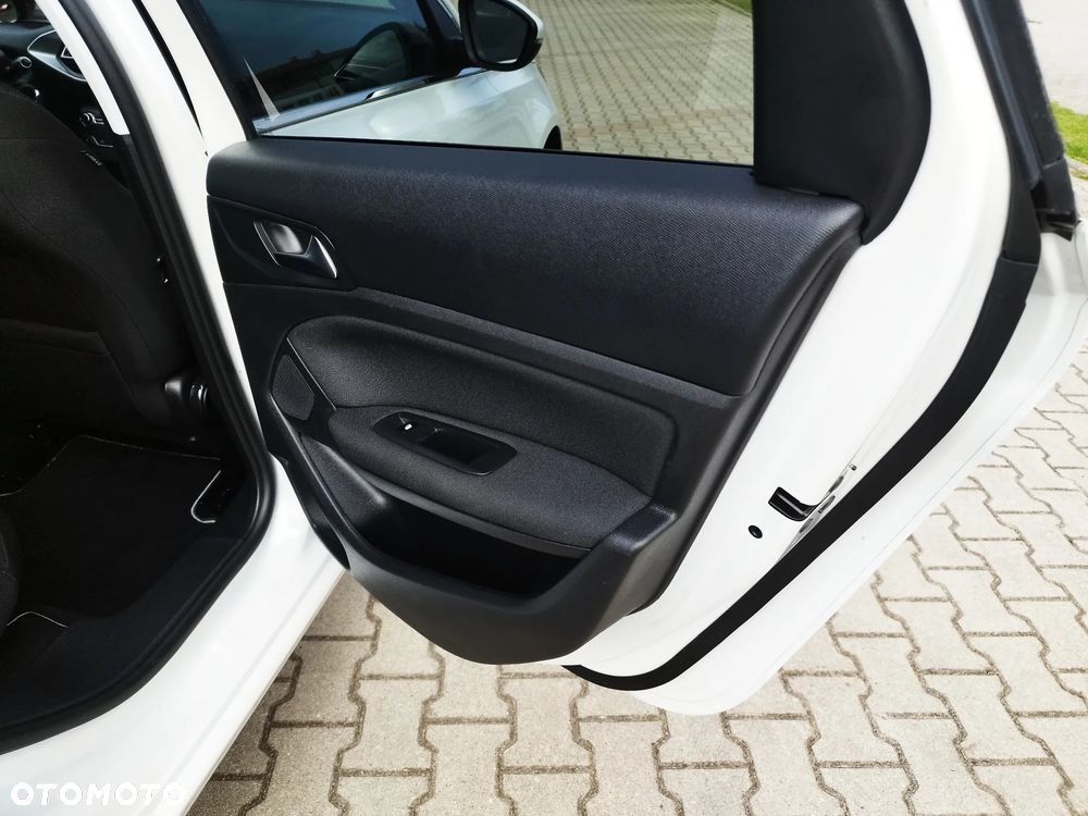 Peugeot 308 1.6 Premium - 27