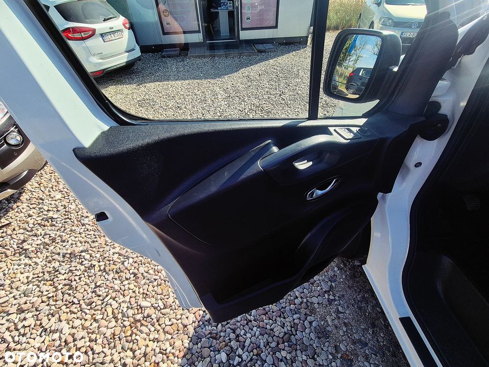 Renault TRAFIC - 17