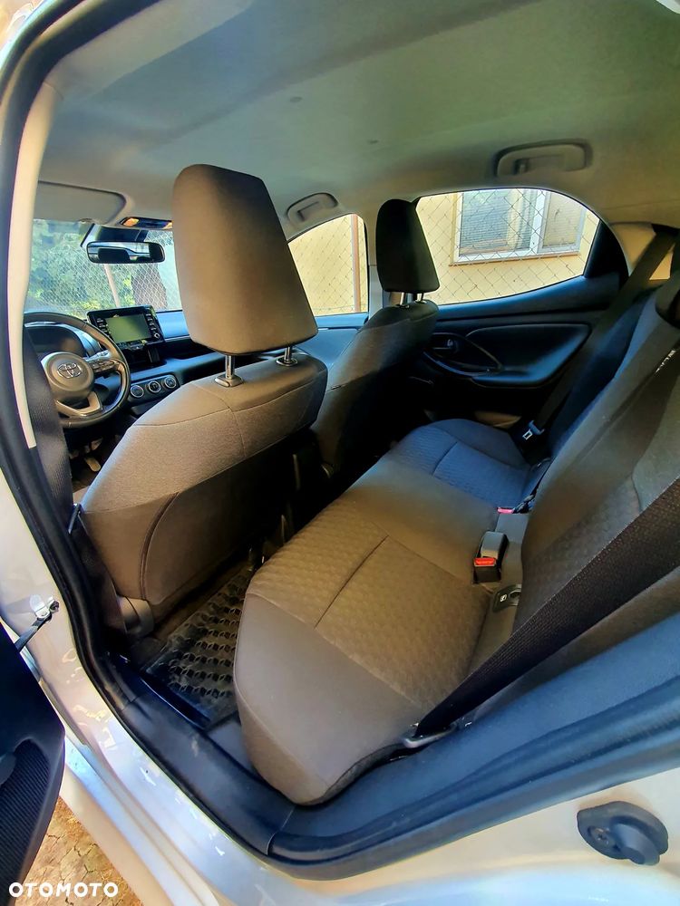 Toyota Yaris 1.5 Comfort CVT - 10