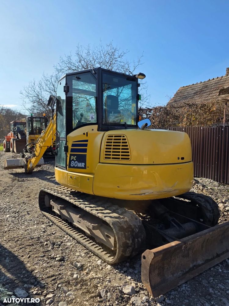 Komatsu PC80 - 10