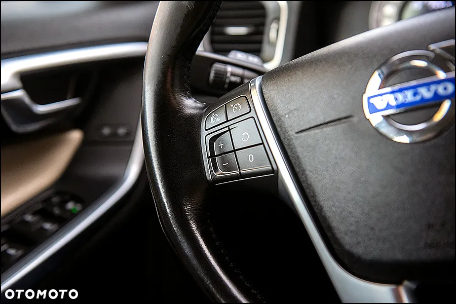 Volvo S60 - 17