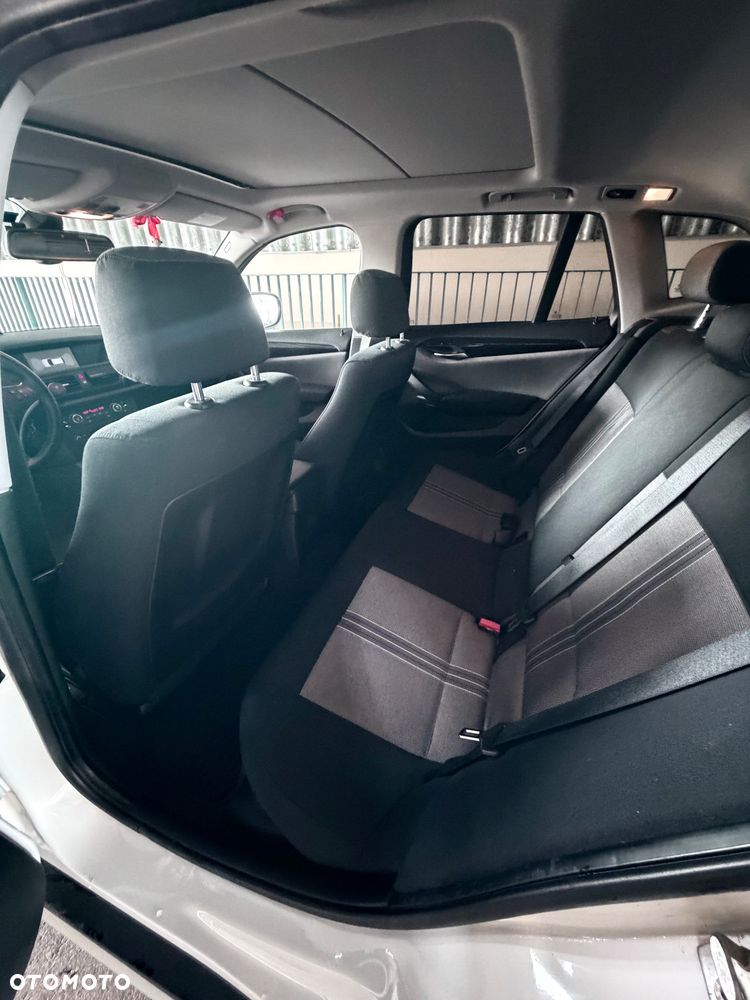 BMW X1 xDrive18d - 31