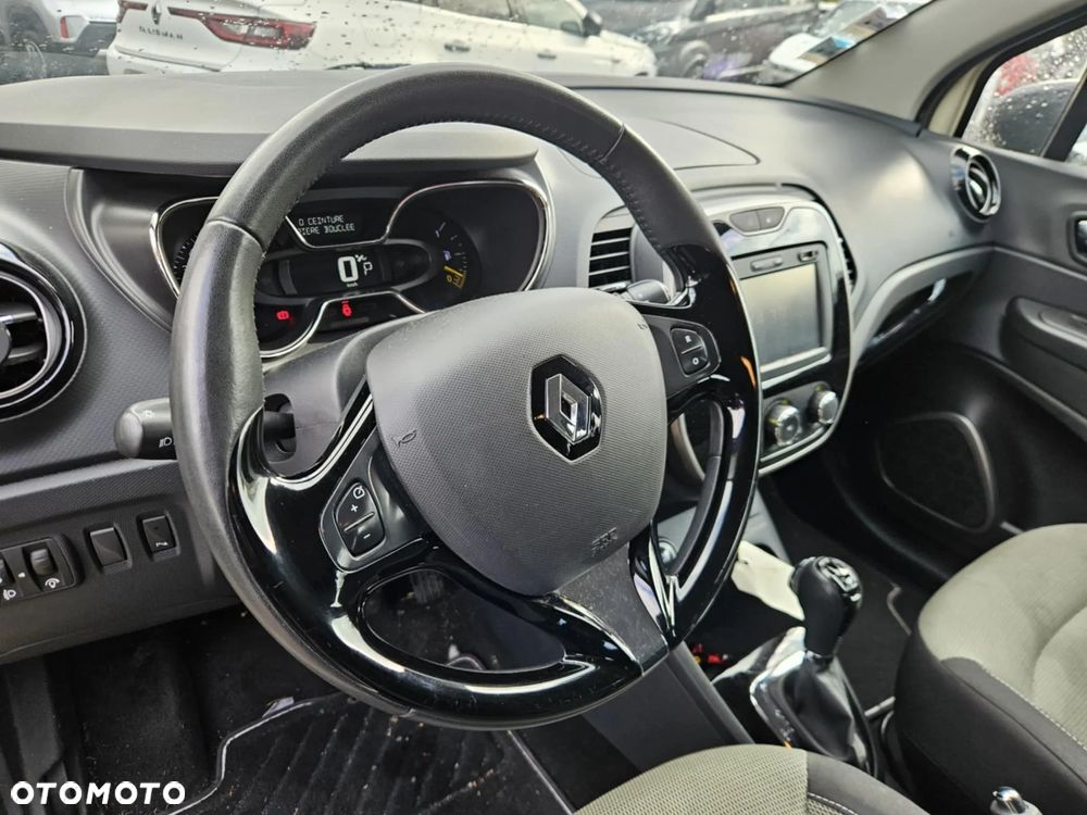Renault Captur 1.2 TCe Zen EDC - 24