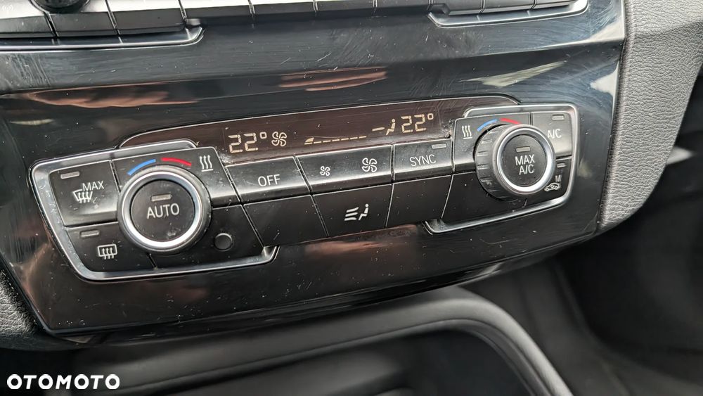 BMW X1 sDrive18d Advantage - 12