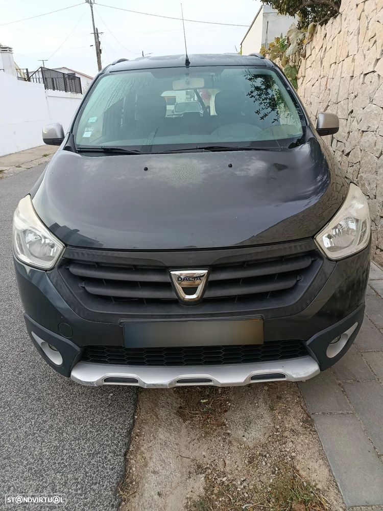 Dacia Lodgy 1.5 dCi Stepway 7L - 18