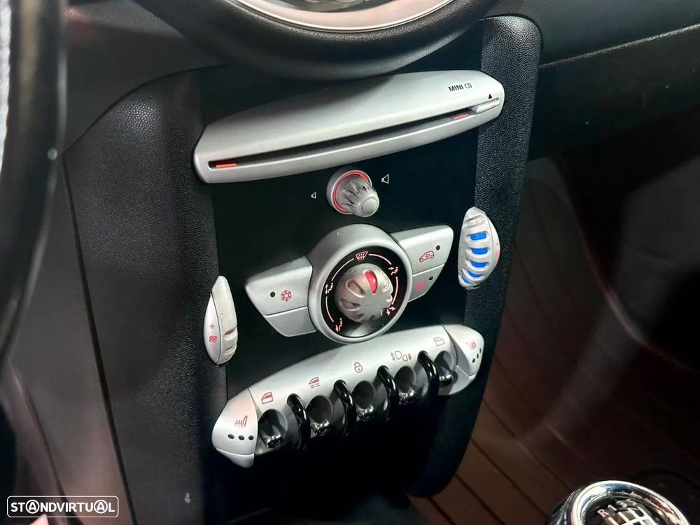 MINI Cabrio One - 26
