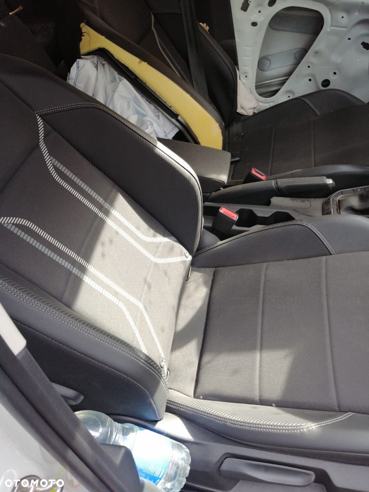Volkswagen Taigo - 11