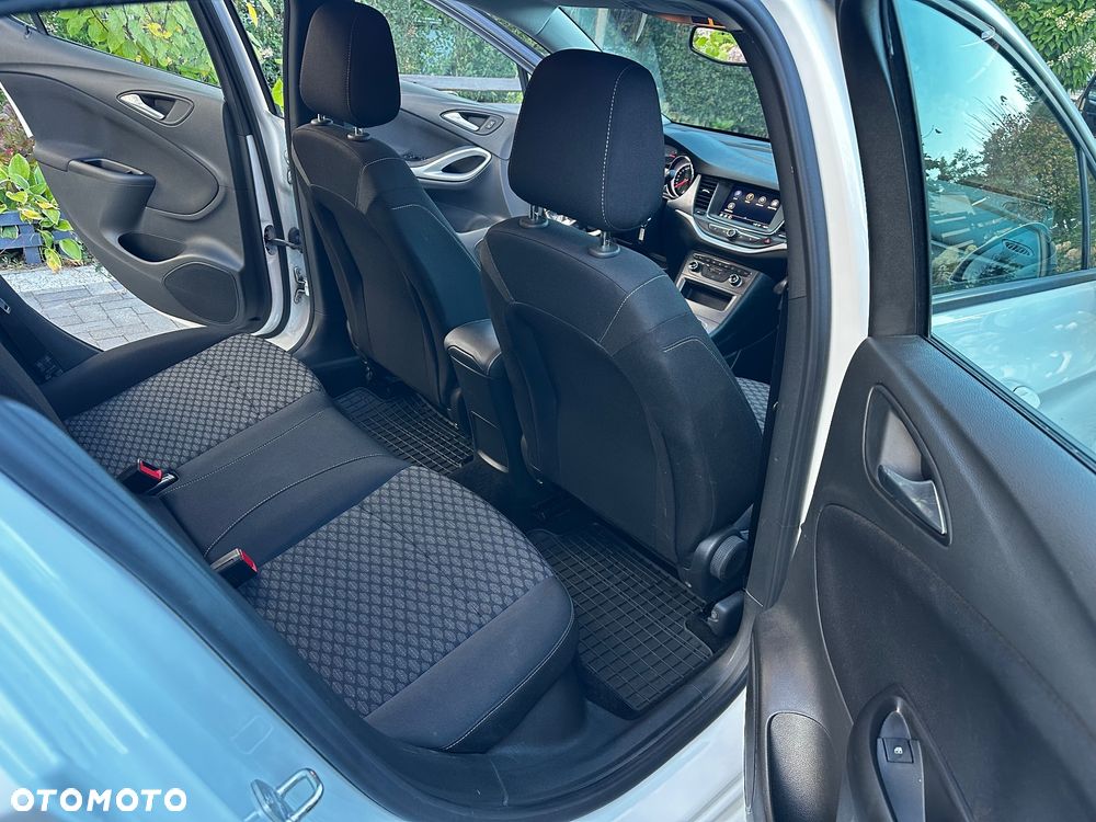 Opel Astra - 16