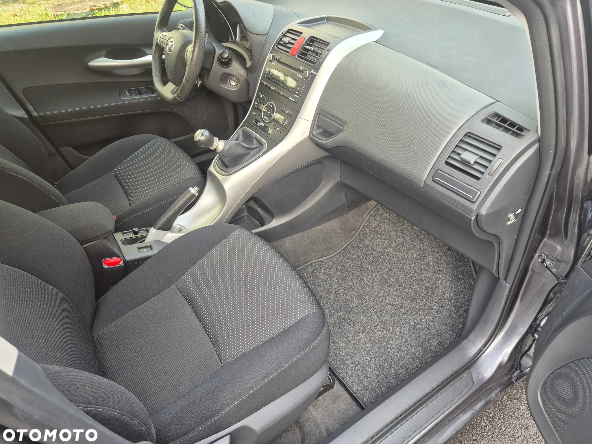 Toyota Auris 1.6 Executive - 11