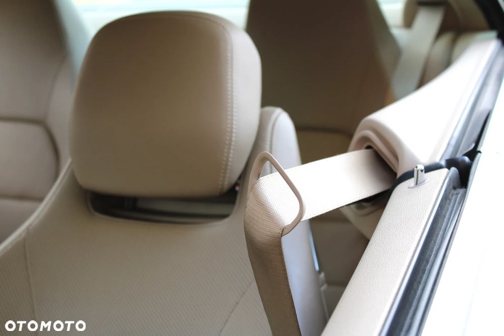 Mercedes-Benz Klasa E 350 Coupe 7G-TRONIC - 21