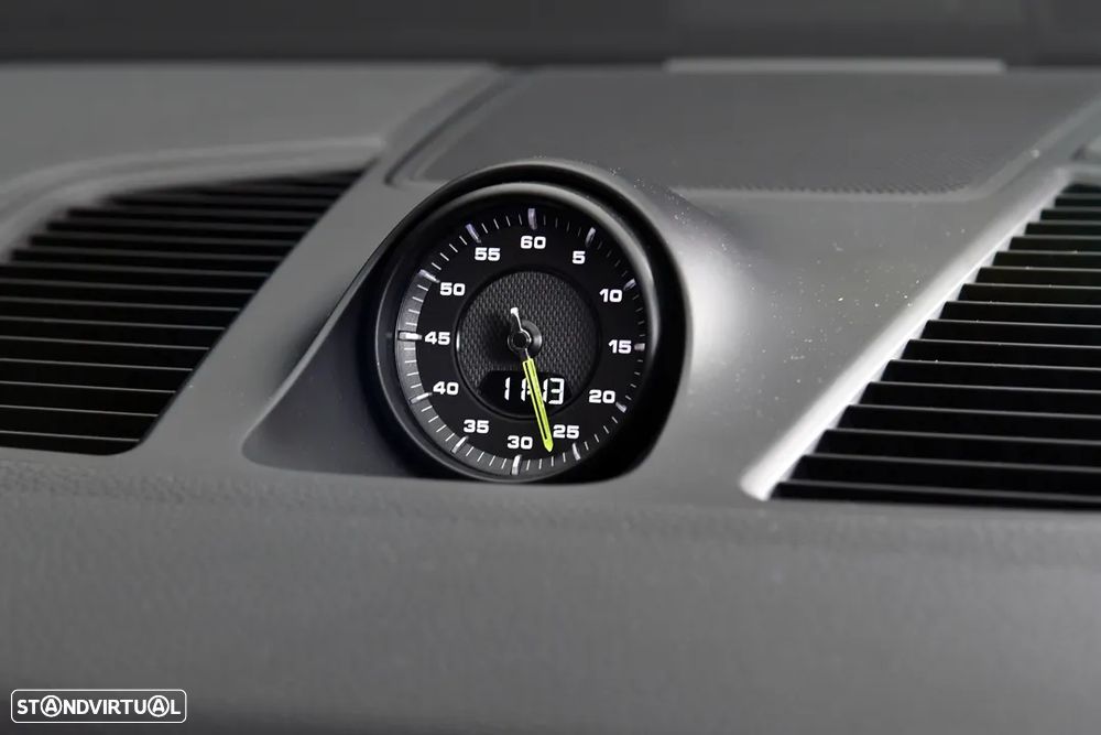 Porsche Cayenne E-Hybrid — fotografia 16
