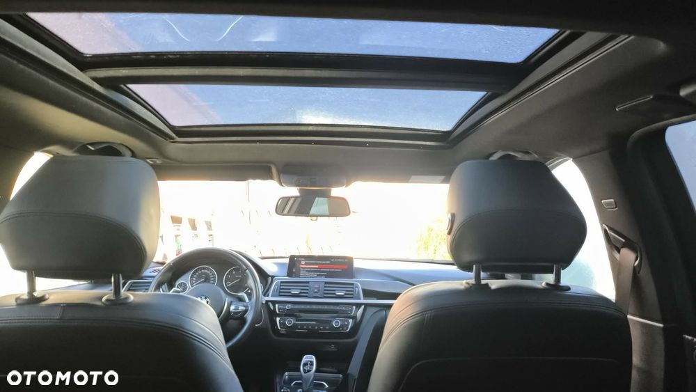 BMW Seria 3 320d M Sport - 13