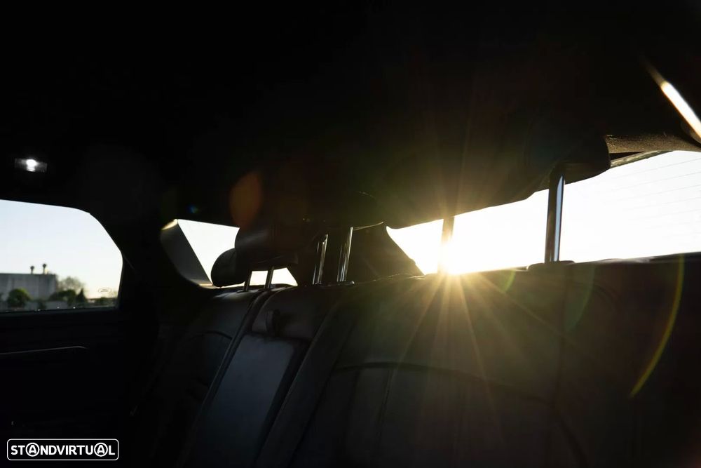 Land Rover Range Rover Evoque 1.5 P300e AWD R-Dynamic HSE Auto - 16