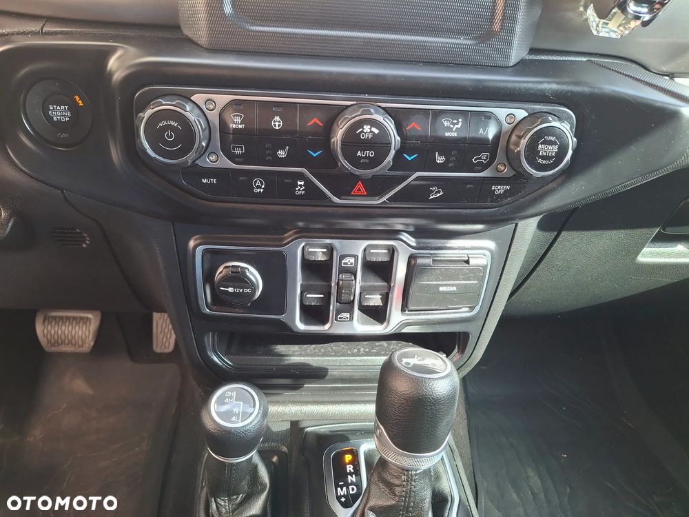 Jeep Wrangler Unlimited GME 2.0 Turbo Sport - 22