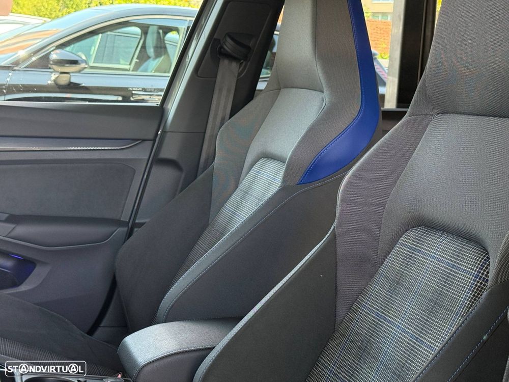 VW Golf 1.4 TSI GTE+ DSG - 43