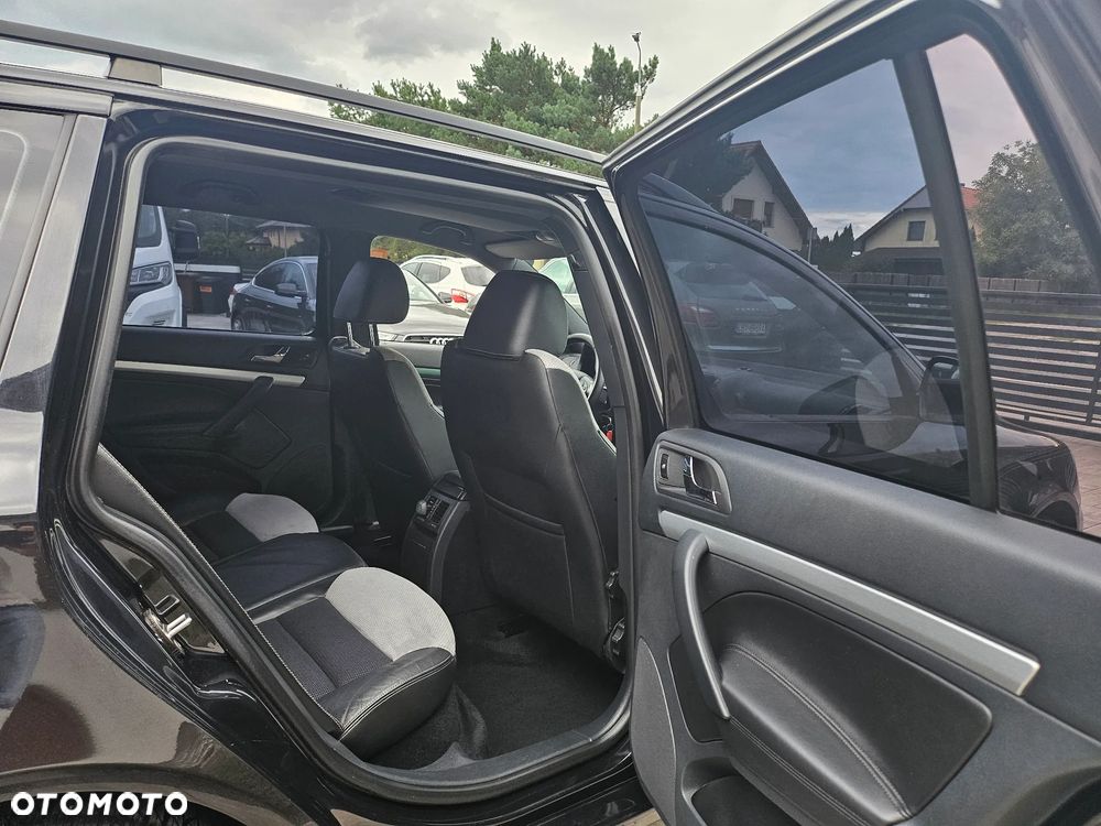 Skoda Octavia 2.0 TDI CR DPF DSG RS - 14